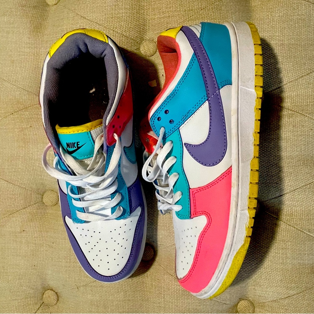 Nike Dunks Low Easter Candy